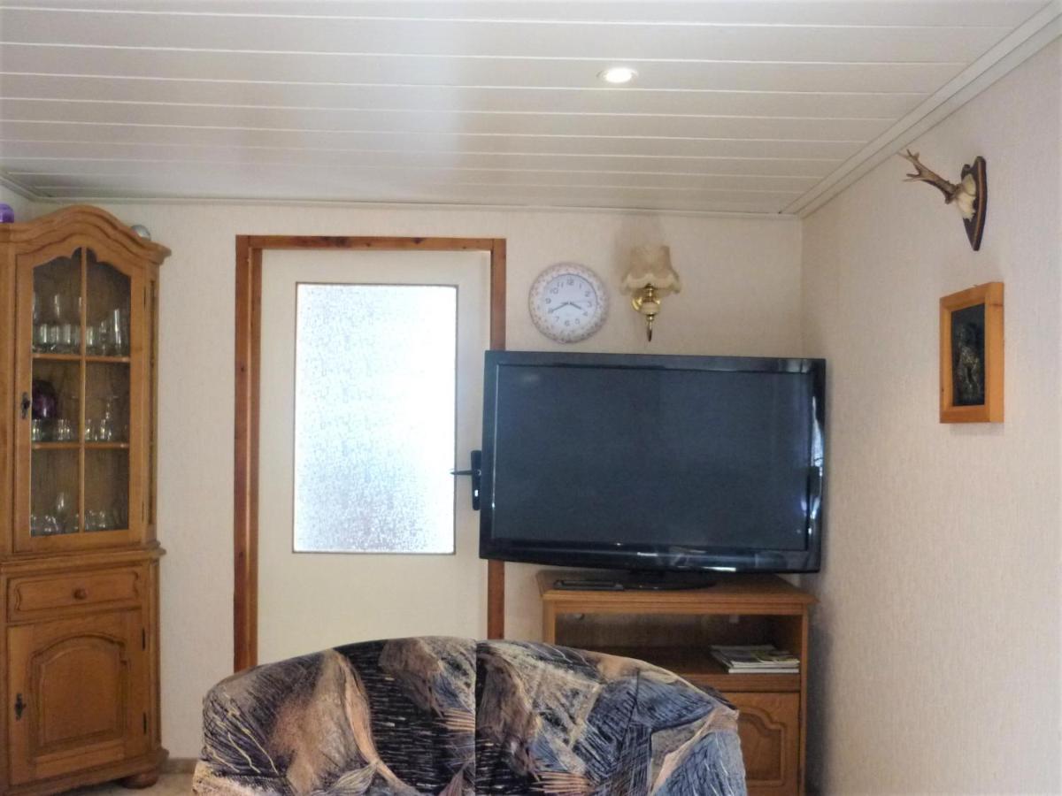 Ferienhaus Weingart Finsterbergen Екстериор снимка